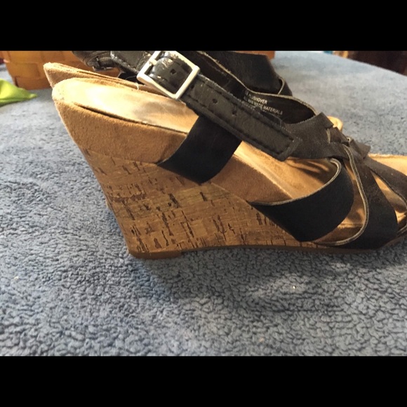 Sandals - Picture 4 of 6